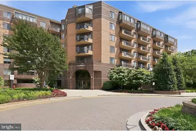 2111 Wisconsin Avenue NW #108, Washington, DC 20007 - Photo 3