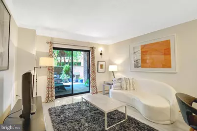 2111 Wisconsin Avenue NW #108, Washington, DC 20007 - Photo 1