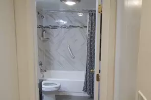 2111 Wisconsin Ave NW, Washington, DC 20007 - Photo 15