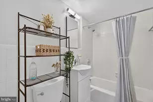 730 24th St NW, Washington, DC 20037 - Photo 15
