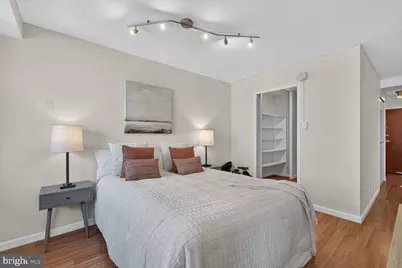 730 24th St NW #512, Washington, DC 20037 - Photo 13