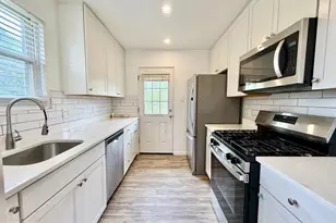 4605 Hanna Pl SE, Washington, DC 20019 - Photo 7