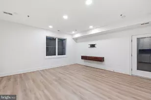 710 E St SE, Washington, DC 20003 - Photo 3