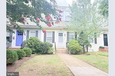 1908 37th Street NW, Washington, DC 20007 - Photo 1