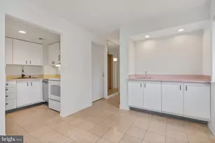 1117 New Hampshire Ave NW, Washington, DC 20037 - Photo 9