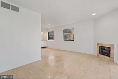 1117 New Hampshire Avenue NW #7, Washington, DC 20037 - Photo 7
