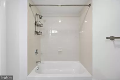 1150 K Street NW #404, Washington, DC 20005 - Photo 17