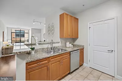 1111 25th Street NW #923, Washington, DC 20037 - Photo 15