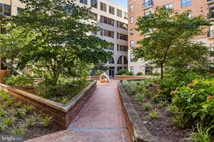 1111 25th St NW, Washington, DC 20037 - Photo 39