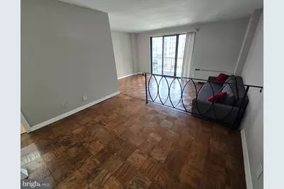 2201 L Street NW #817, Washington, DC 20037 - Photo 3