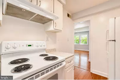 2102 Suitland Terrace SE #302, Washington, DC 20020 - Photo 9