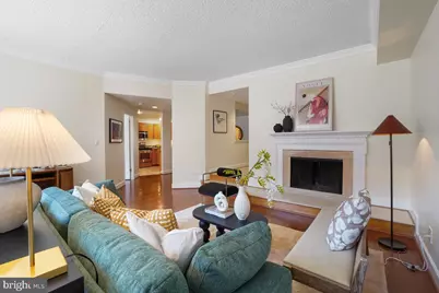 1080 Wisconsin Avenue NW #1004, Washington, DC 20007 - Photo 11
