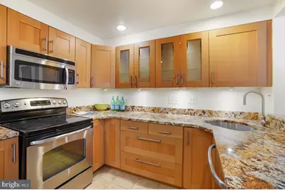1080 Wisconsin Avenue NW #1004, Washington, DC 20007 - Photo 15