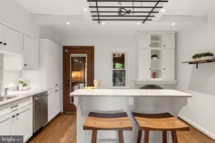 1360 L St SE, Washington, DC 20003 - Photo 9