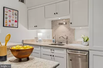 1360 L Street SE, Washington, DC 20003 - Photo 13