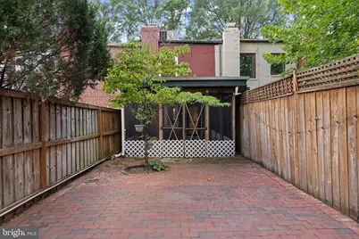1360 L Street SE, Washington, DC 20003 - Photo 21