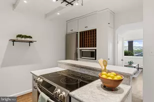 1360 L St SE, Washington, DC 20003 - Photo 15
