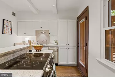 1360 L Street SE, Washington, DC 20003 - Photo 11