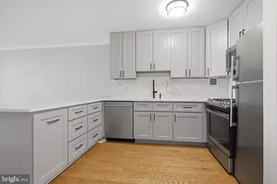 1301 20th Street NW #306, Washington, DC 20036 - Photo 3