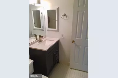 1077 30th Street NW #414, Washington, DC 20007 - Photo 15