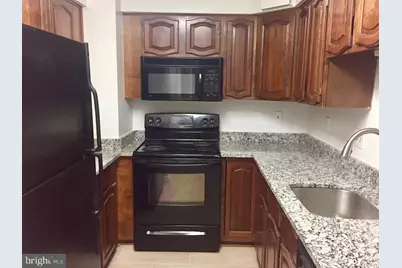1077 30th Street NW #414, Washington, DC 20007 - Photo 7