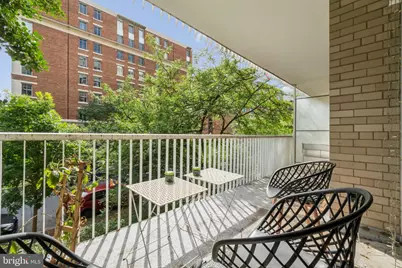 730 24th Street NW #205, Washington, DC 20037 - Photo 7