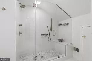 4006 Highwood Ct NW, Washington, DC 20007 - Photo 25