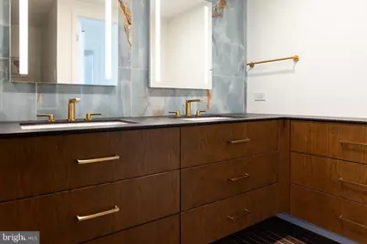 700 New Hampshire Avenue NW #1010, Washington, DC 20037 - Photo 19