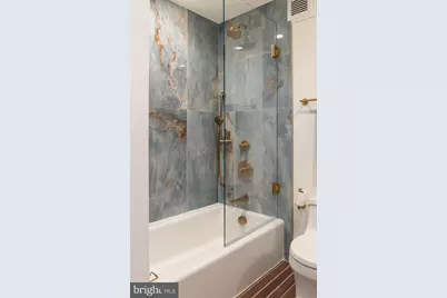 700 New Hampshire Avenue NW #1010, Washington, DC 20037 - Photo 35