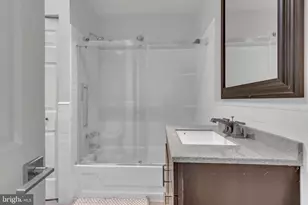 915 5th St NW, Washington, DC 20001 - Photo 35