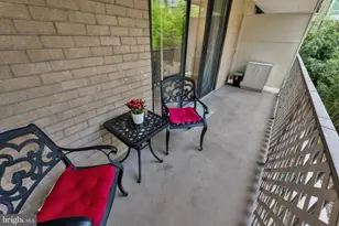 2201 L St NW, Washington, DC 20037 - Photo 23