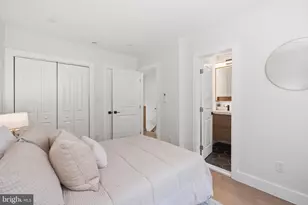 35 17th St SE, Washington, DC 20003 - Photo 19