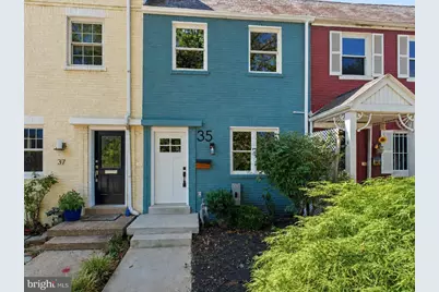 35 17th Street SE, Washington, DC 20003 - Photo 1