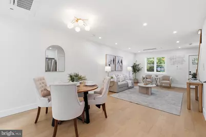 35 17th Street SE, Washington, DC 20003 - Photo 9