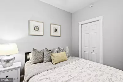 1211 33rd Street NW #1, Washington, DC 20007 - Photo 9