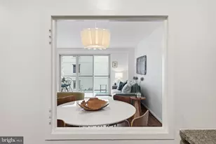 730 24th St NW, Washington, DC 20037 - Photo 5