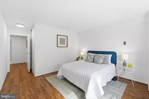 730 24th St NW, Washington, DC 20037 - Photo 13