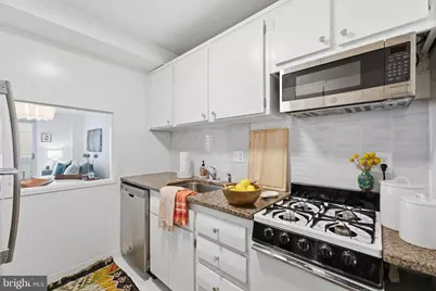 730 24th Street NW #600, Washington, DC 20037 - Photo 3