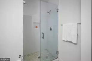 1324 E St SE, Washington, DC 20003 - Photo 19