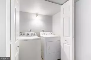 82 Q St NW, Washington, DC 20001 - Photo 9