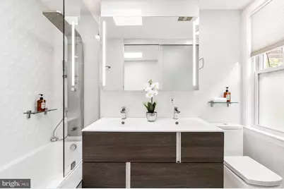 320 G Street SE, Washington, DC 20003 - Photo 15