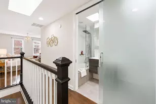 320 G St SE, Washington, DC 20003 - Photo 11