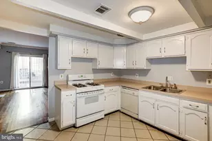 1326 L St SE, Washington, DC 20003 - Photo 9