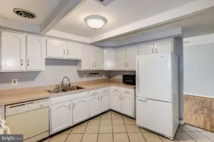1326 L St SE, Washington, DC 20003 - Photo 11
