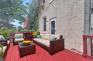 720 Gresham Pl NW, Washington, DC 20001 - Photo 9