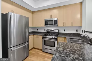 1390 Kenyon St NW, Washington, DC 20010 - Photo 11