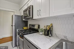 2410 20th St NW, Washington, DC 20009 - Photo 3