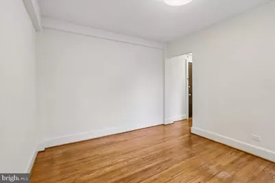 2410 20th Street NW #208, Washington, DC 20009 - Photo 5
