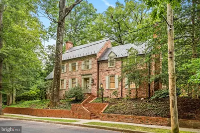 2035 Parkside Drive NW, Washington, DC 20012 - Photo 3