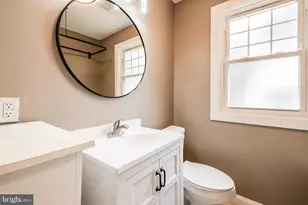 2838 Myrtle Ave NE, Washington, DC 20018 - Photo 19